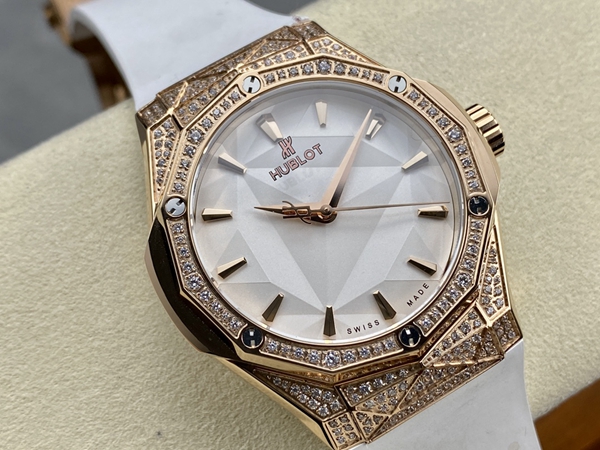 ウブロコピー時計正面デザイン